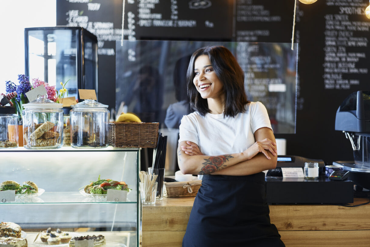 woman with credit scores getting MCA loan